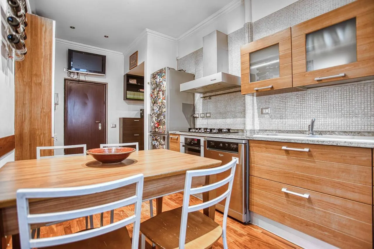 Appartement Altido Lovely Flat With Balcony Milan